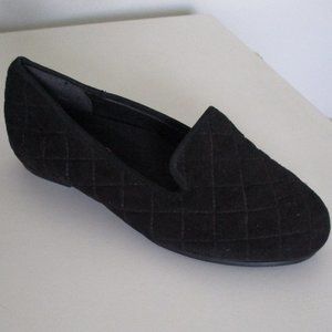 Munro American Womens Black Suede Diamond Stitch Casual Loafer - Size 5.5WW